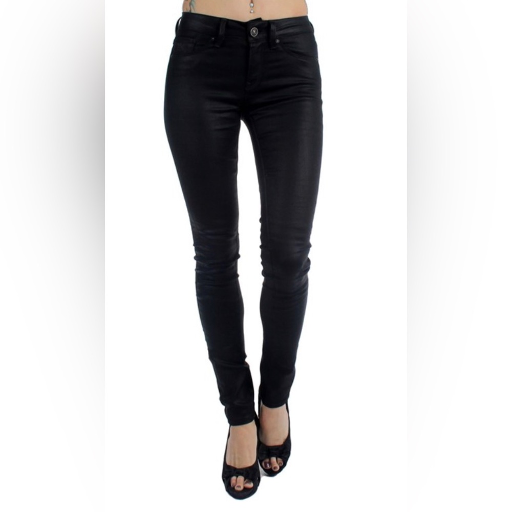G-Star skinny wax denim. Size 26. Black.